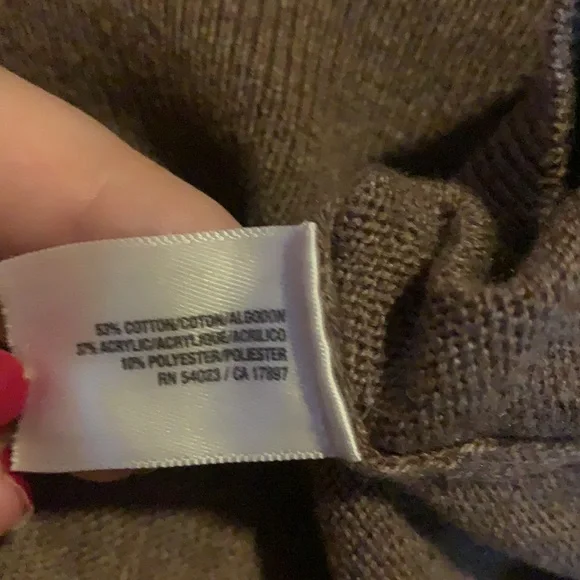 Old Navy Fox Sweater - Picture 5 of 5